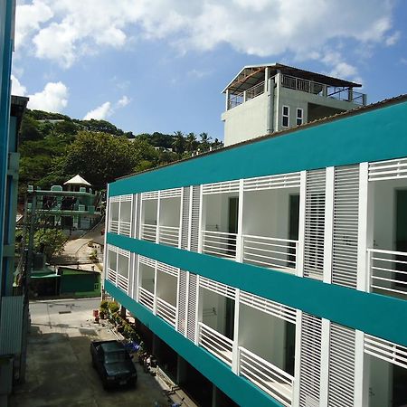 Puding Holiday World شاطئ كاتا المظهر الخارجي الصورة